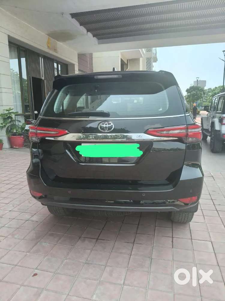 Toyota Fortuner 2025 Petrol Well Maintained. First Owner.