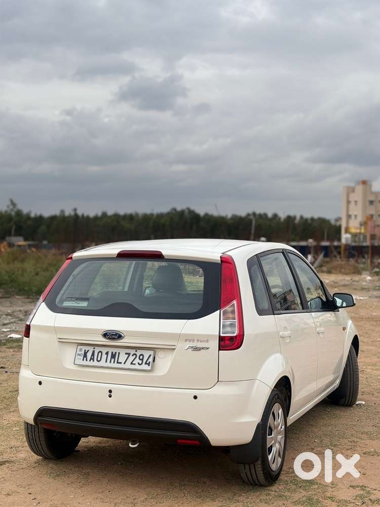 Ford Figo Duratec 1.2 Petrol Zxi 2014 Dec