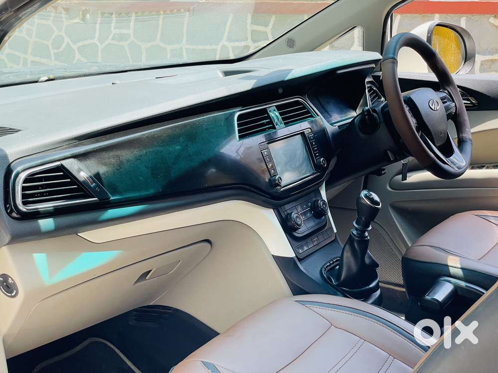 Mahindra Marazzo M6 8str, 2019, Diesel