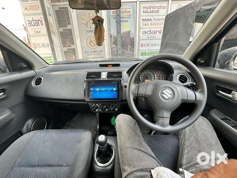 2011 Maruti Suzuki Swift Vxi Petrol  Excellent Condition
