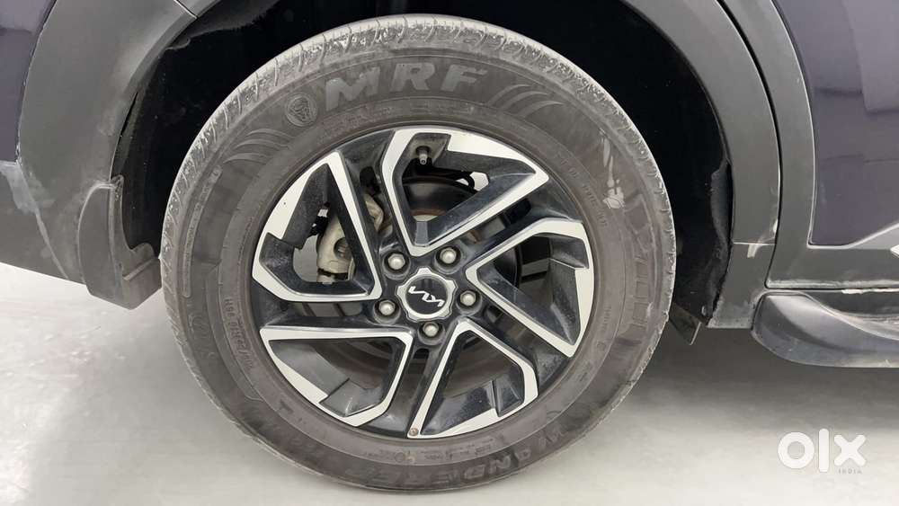Kia Carens 1.4 Luxury Plus 6 Str, 2022, Petrol