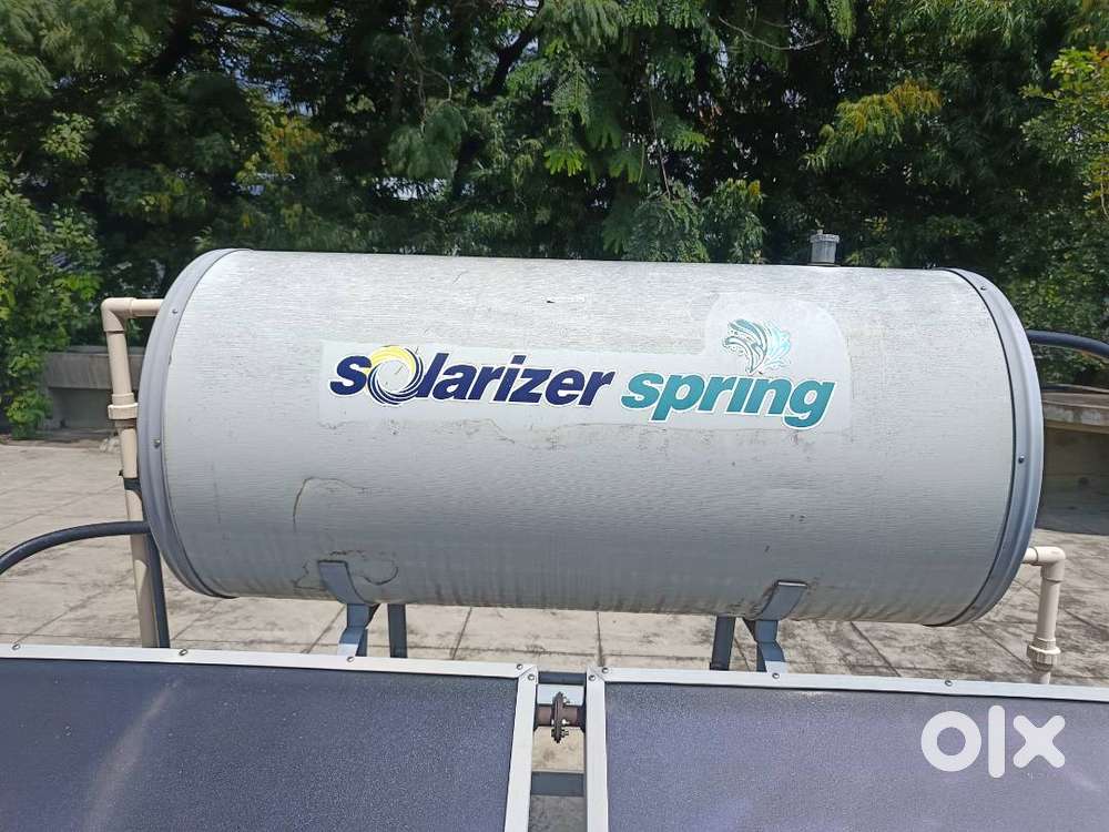 Solar water heater