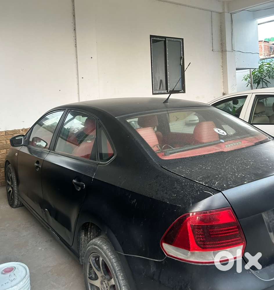 Volkswagen Vento Petrol 2011