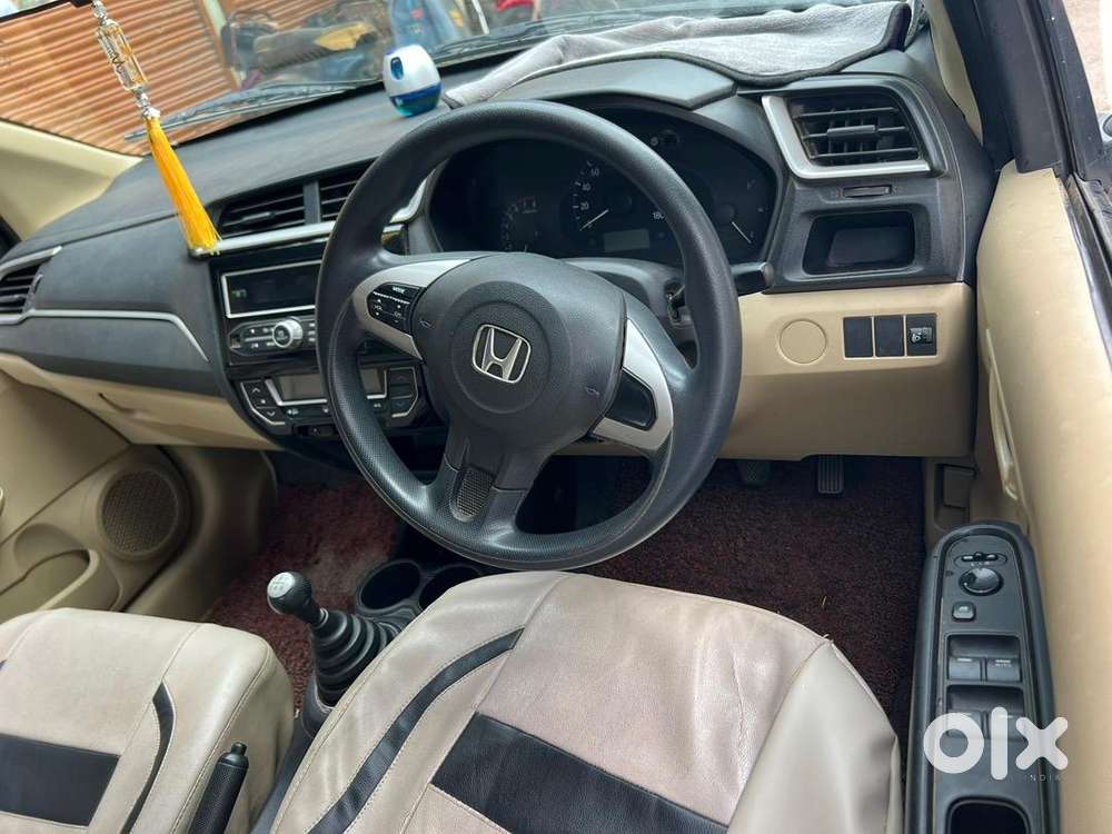 Honda Amaze 2017 Petrol 80000 Km Driven