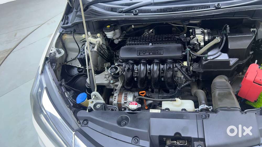 Honda City 1.5 V 4th Gen I-vtec Mt, 2023, Petrol