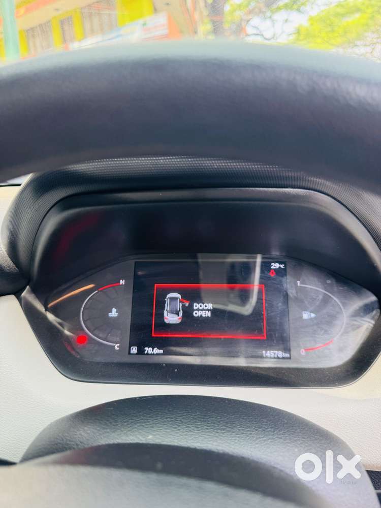 Nissan Magnite 1.0 Xv, 2021, Petrol