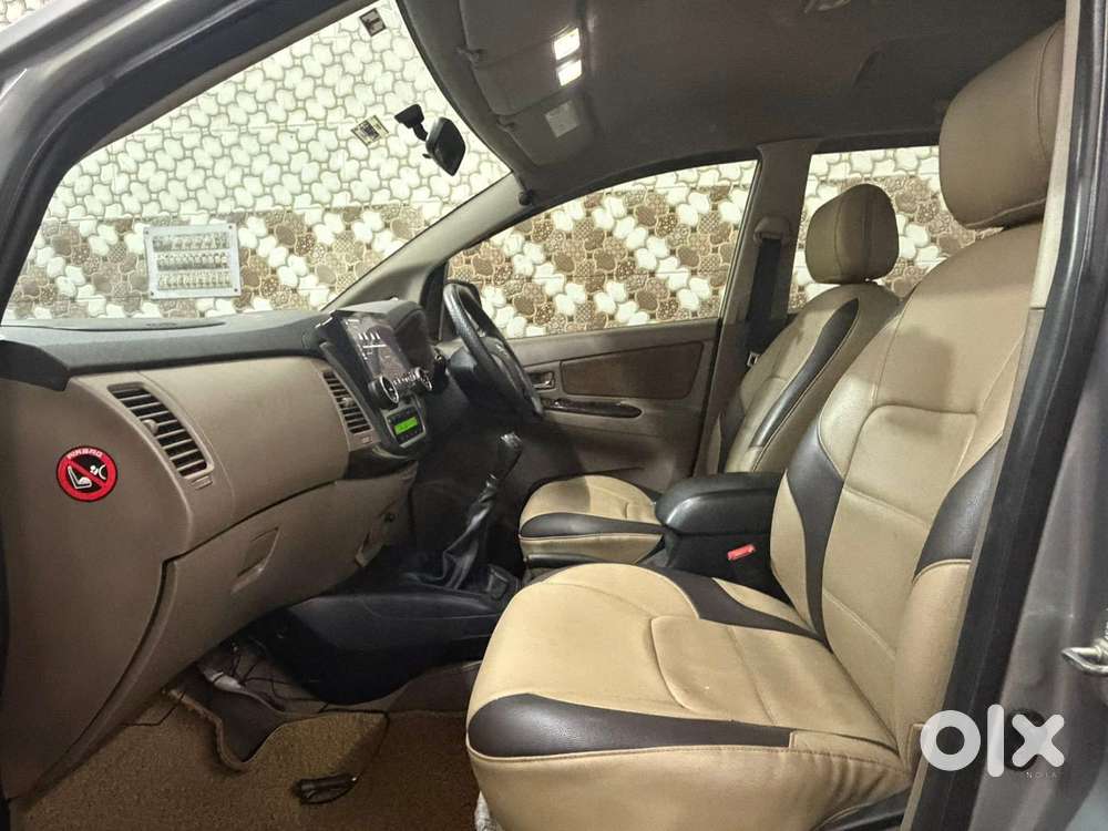 Toyota Innova 2.5 Vx 7 Str Bs-iii, 2015, Diesel