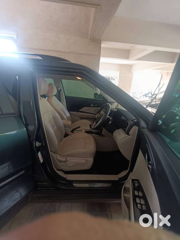 Xuv300 W8 O Petrol Amt
