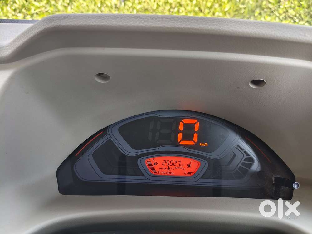 Maruti Suzuki Eeco 5 Str Ac(o) Cng, 2025, Cng & Hybrids
