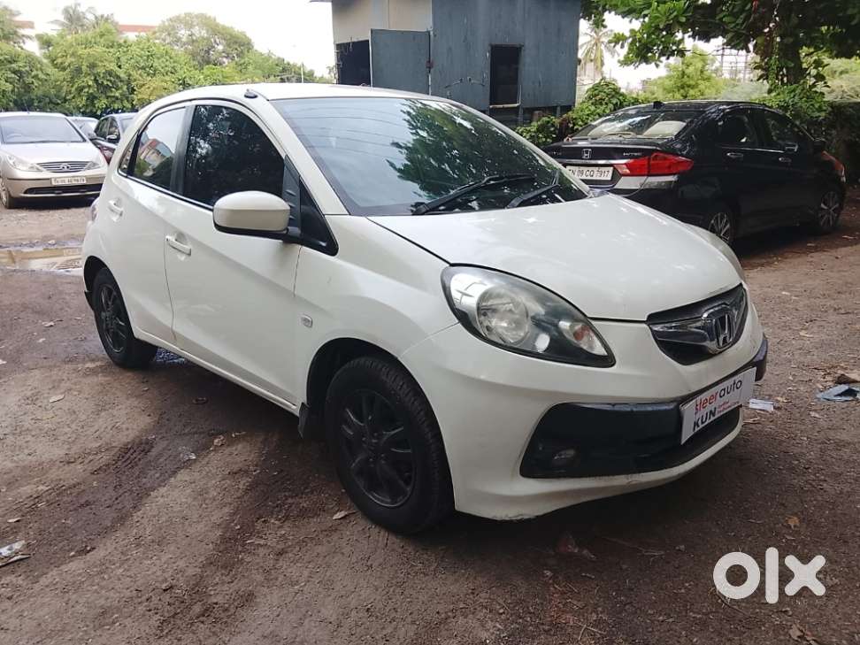 Honda Brio V Automatic, 2013, Petrol
