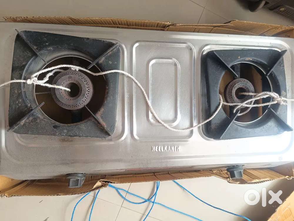 Gas stove , burner