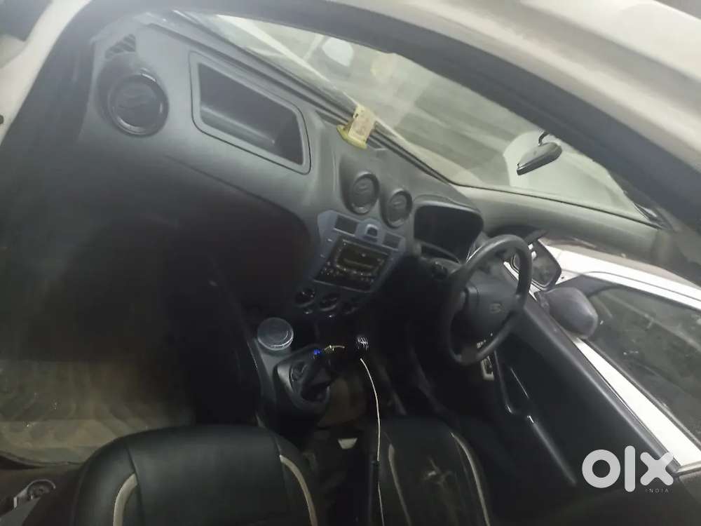 Ford Figo Diesel Zxi 2012