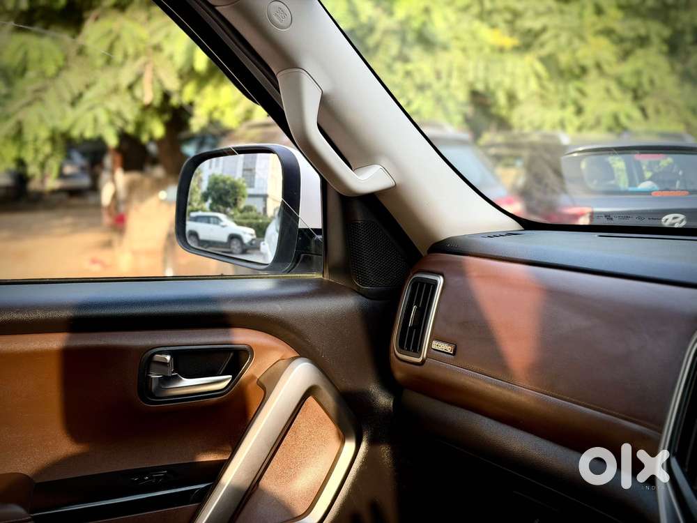 Mahindra Scorpio-n 2.0 Z8 Petrol At 7 Str, 2024, Petrol
