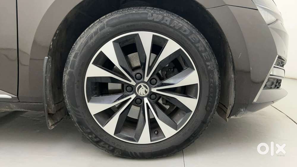 Skoda Superb Lk 1.8 Tsi At, 2020, Petrol