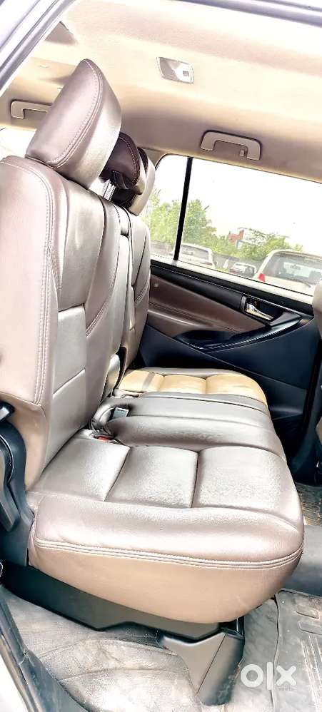 Toyota Innova Crysta 2018