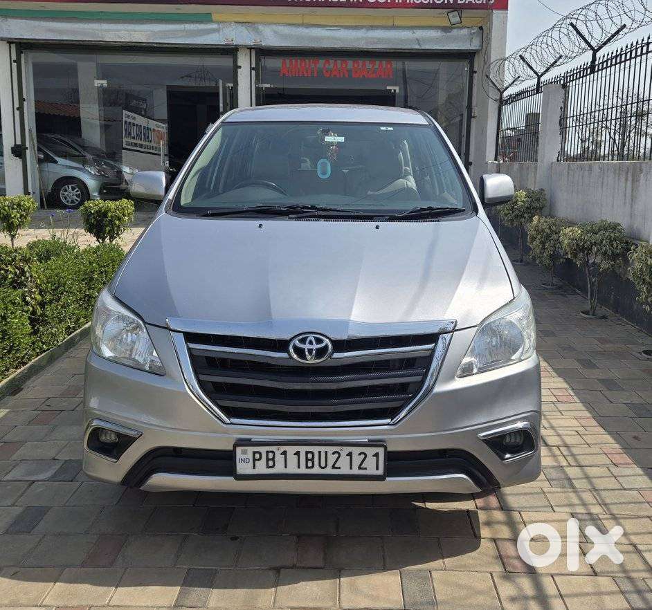 Toyota Innova 2.5 G (diesel) 7 Seater, 2015, Petrol