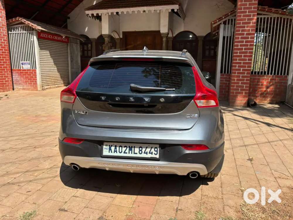 Volvo V40 Cross Country 2016 Diesel 69000 Km Driven