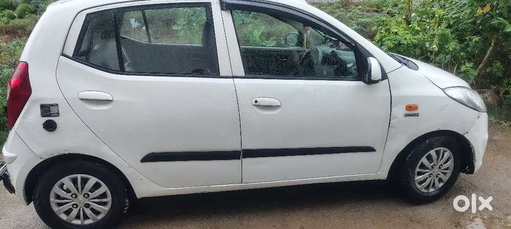 Hyundai I10 Sportz Lpg 2015