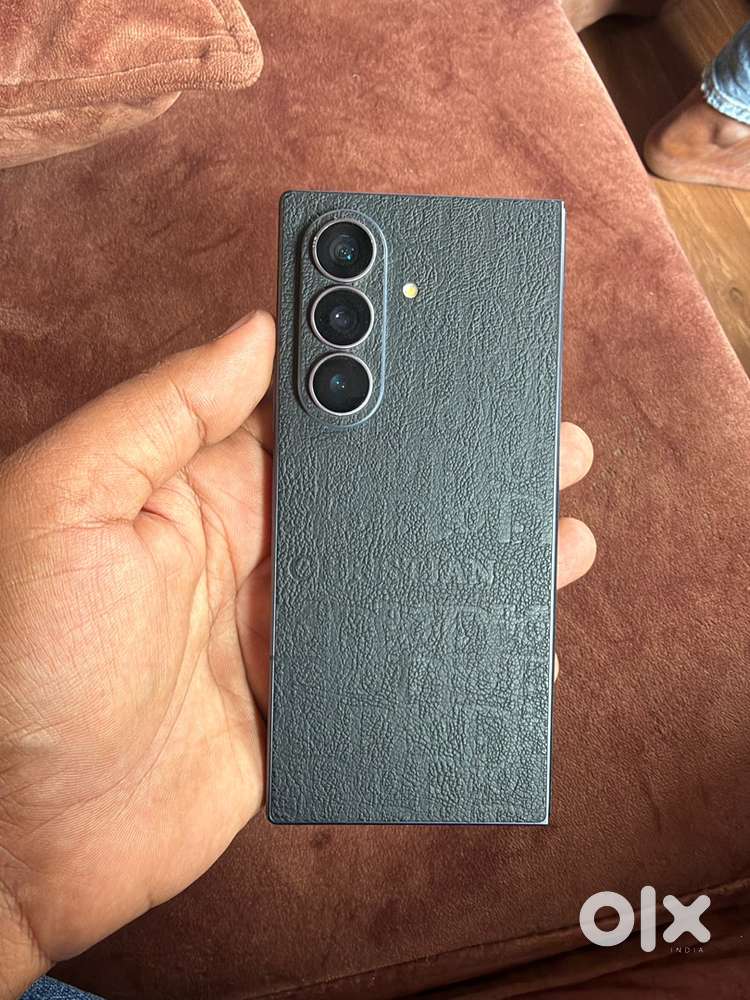 Fold 8 ultra 512gb - Mobile Phones in Vrundavan Town, Surat - 1859725830