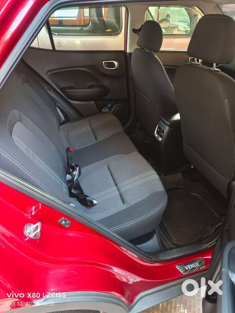 Hyundai Venue Petrol 2021