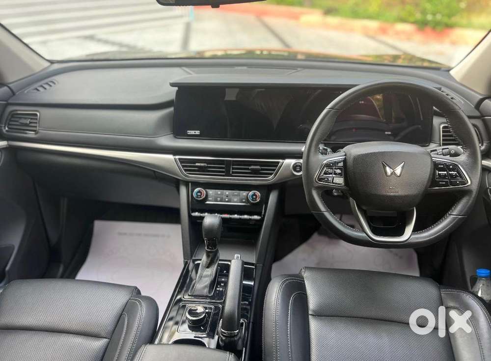 Mahindra Xuv700 2025