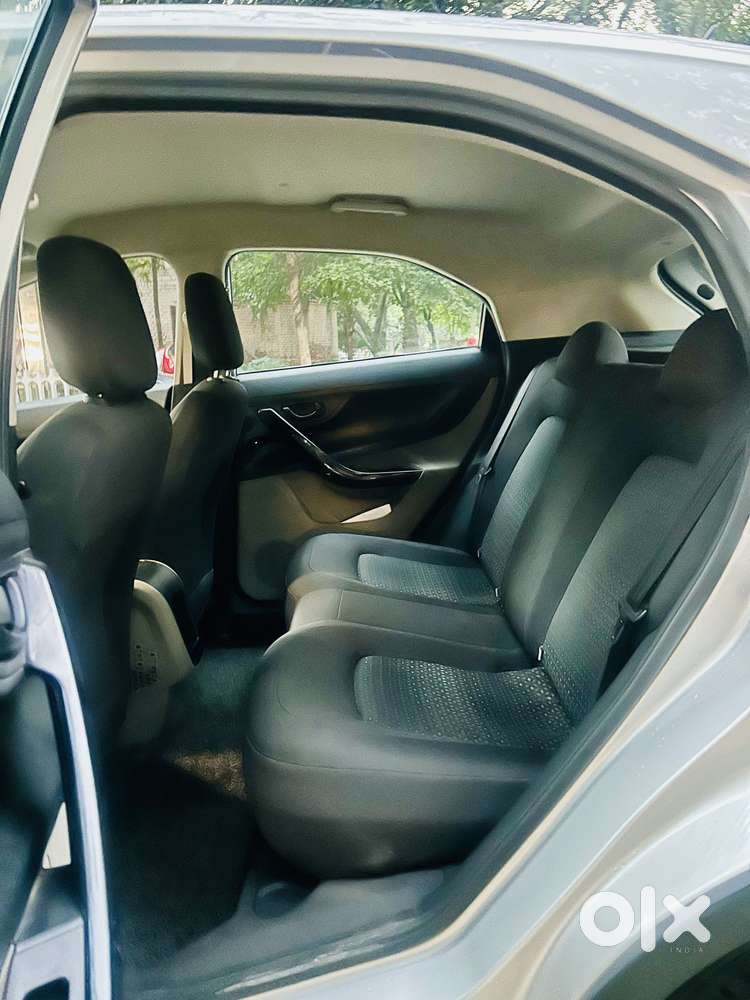 Tata Nexon 1.2 Revotron Xma Amt (s), 2019, Petrol