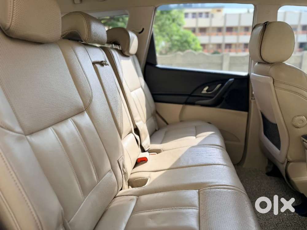Mahindra Xuv500 At W10 Fwd, 2017, Diesel