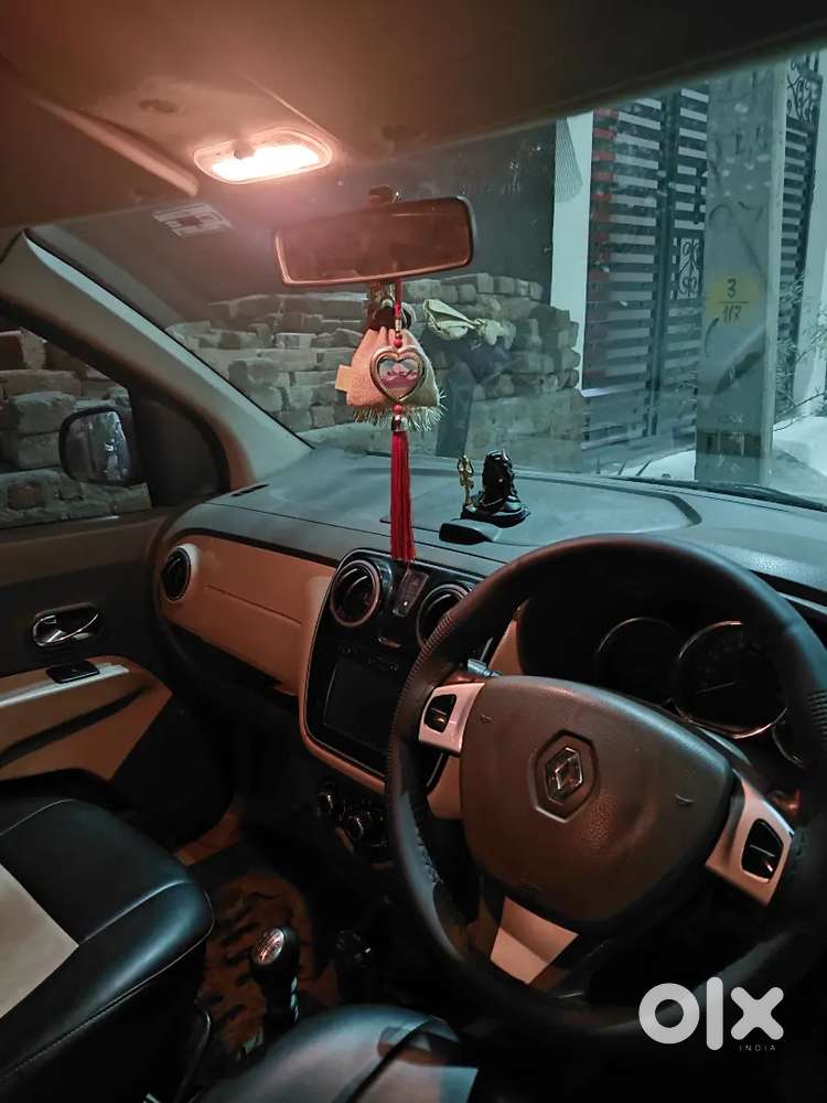 Renault Lodgy 2015 Diesel Well Maintained