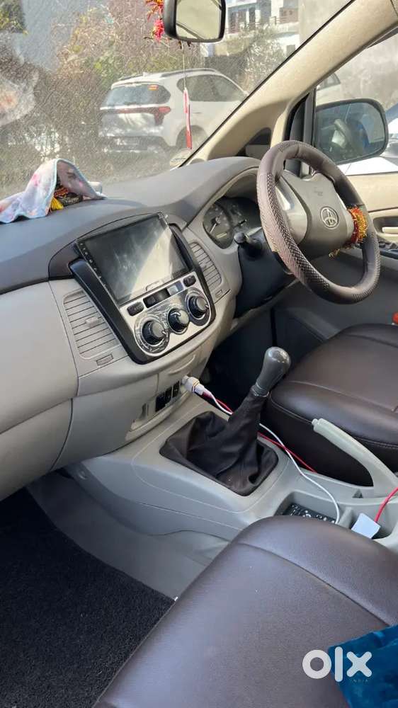 Toyota Innova 2014 Diesel 160000 Km Driven