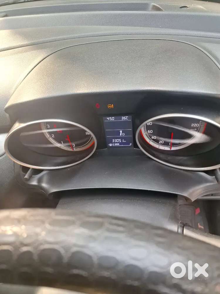 Maruti Suzuki Swift 2020 Petrol 33000 Km Driven Vxi  Amt