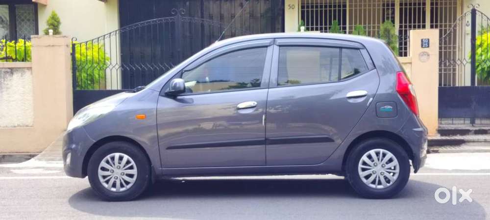 Hyundai I10 Sportz, 2016, Petrol