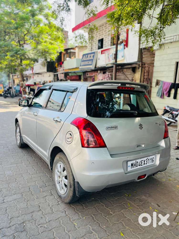 Maruti Suzuki Swift Zxi, 2011, Petrol