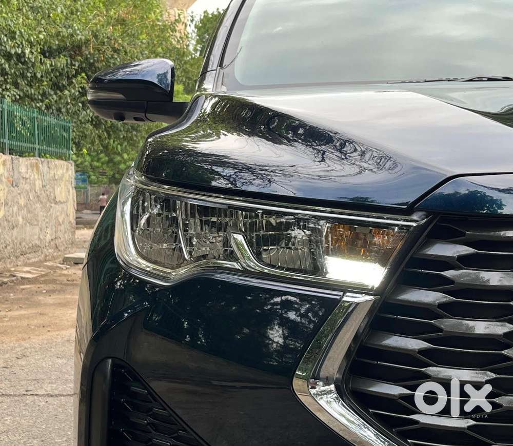 Toyota Innova Hycross 2.0 Vx Hybrid 7 Str, 2025, Petrol