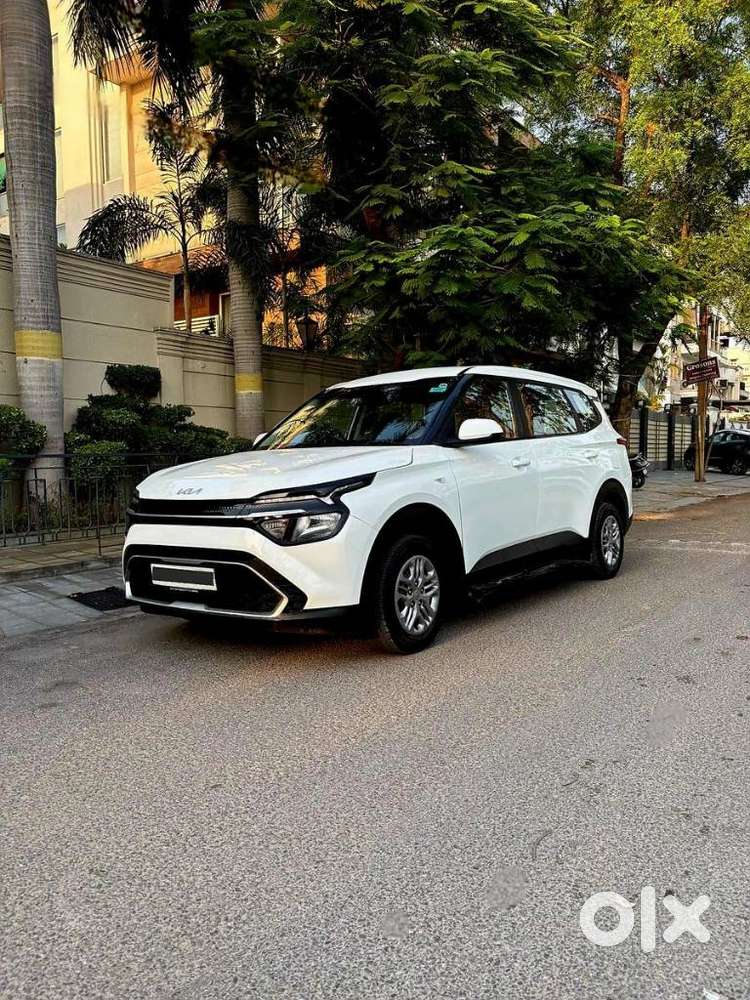 Kia Carens 1.5 Premium 7 Str, 2022, Petrol