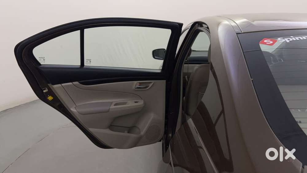 Maruti Suzuki Ciaz 2014-2017 At Zxi, 2016, Petrol