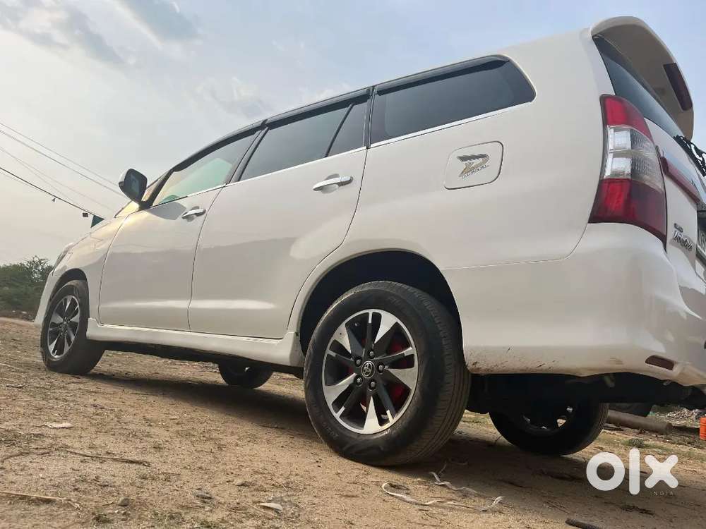 Toyota Innova V Model 2011 5th Owner