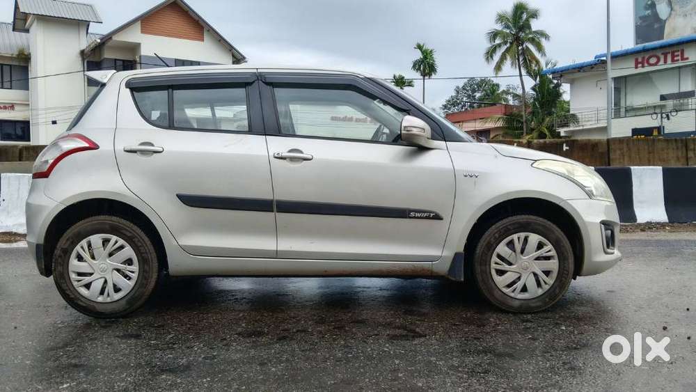 Maruti Suzuki Swift Vxi Optional, 2015, Petrol