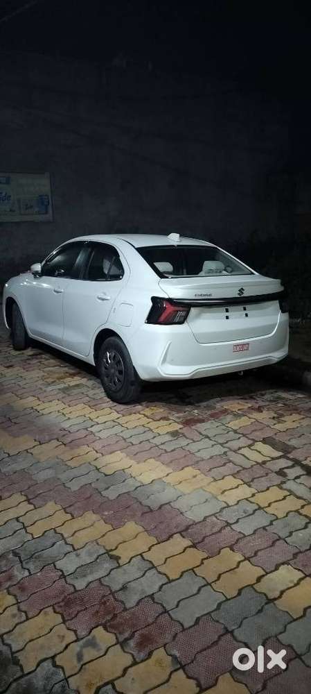 Maruti Suzuki Dzire Vxi Ags, 2025, Petrol