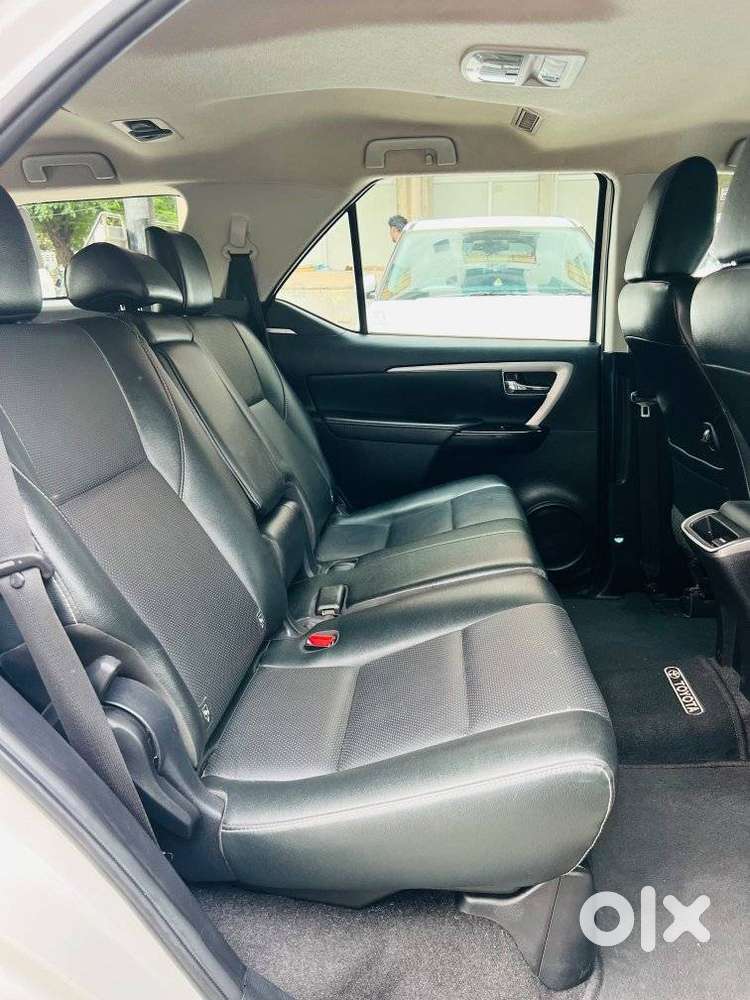Toyota Fortuner 4x2 At 2.8 Diesel, 2022, Diesel