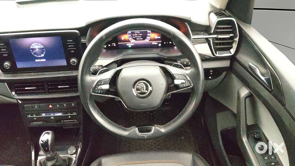 Skoda Kushaq Style 1.0l Tsi At, 2022, Petrol