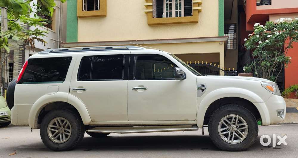 Ford Endeavour 2.5l 4x2 Mt, 2013, Diesel