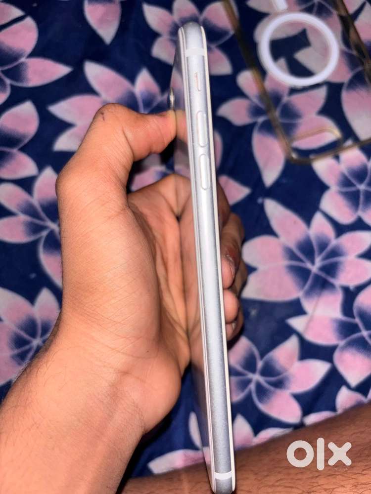 iphone 8+ 64gb - Mobile Phones in undefined, - 1847913659
