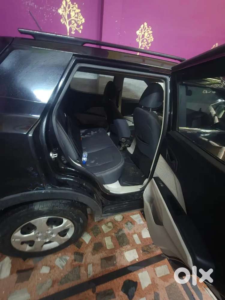 Mahindra Xuv300 2022 Petrol