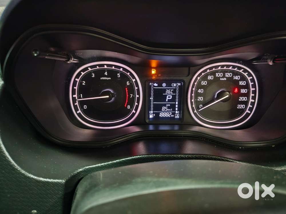 Maruti Suzuki Brezza 1.5 Zxi At Smart Hybrid, 2020, Petrol