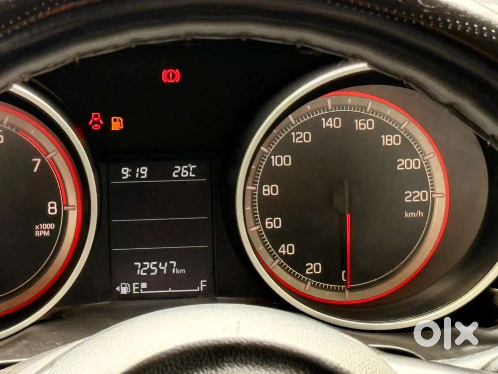 Maruti Suzuki Swift 1.3 Zxi, 2021, Petrol