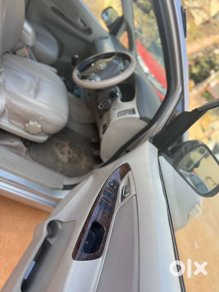 Toyota Innova 2012 Diesel Well Maintained