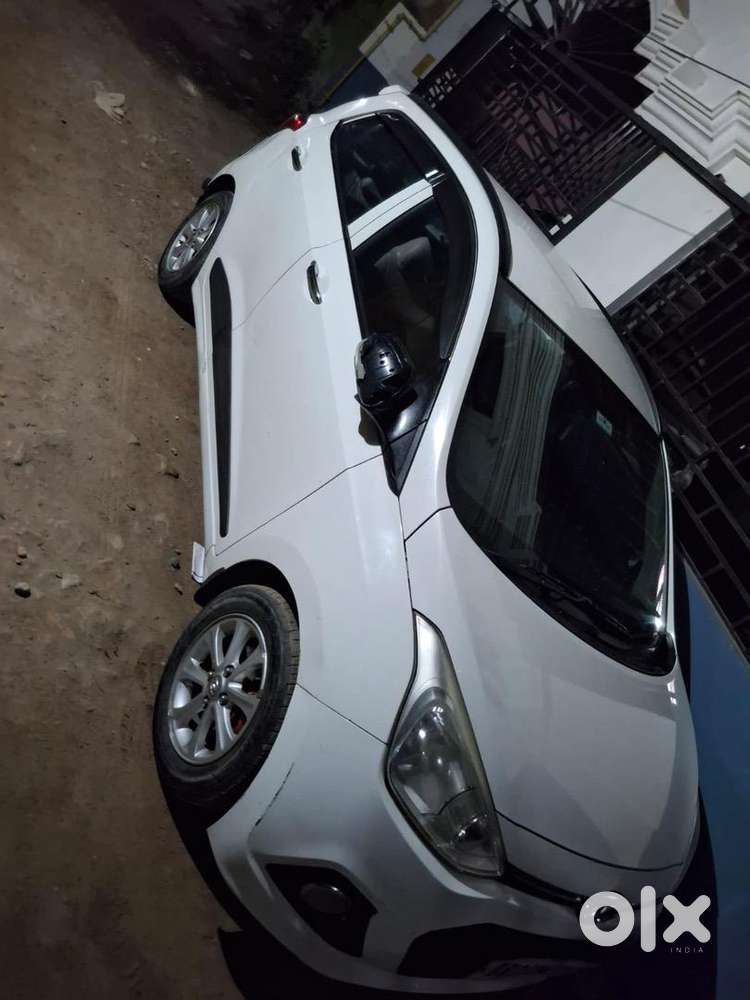 Hyundai Grand I10 2016 Petrol Well Maintained