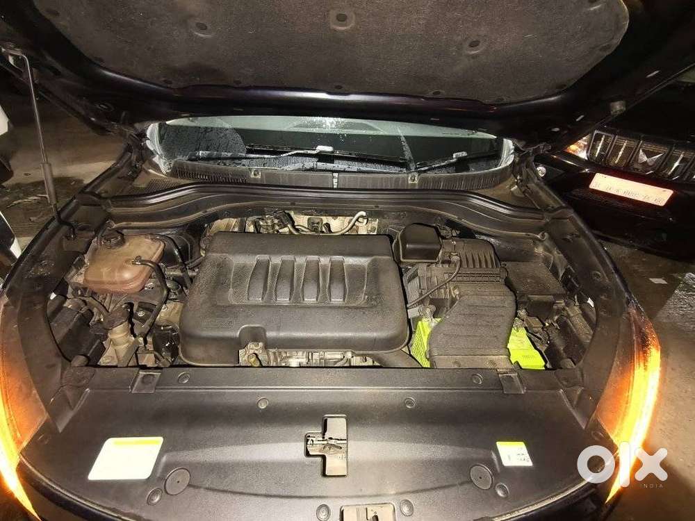 Mahindra Xuv700 2.2 Ax 7 Diesel At Luxury Pack Str, 2022, Diesel