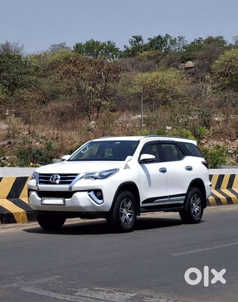 Toyota Fortuner 4x2 At 2.8 Diesel, 2019, Diesel