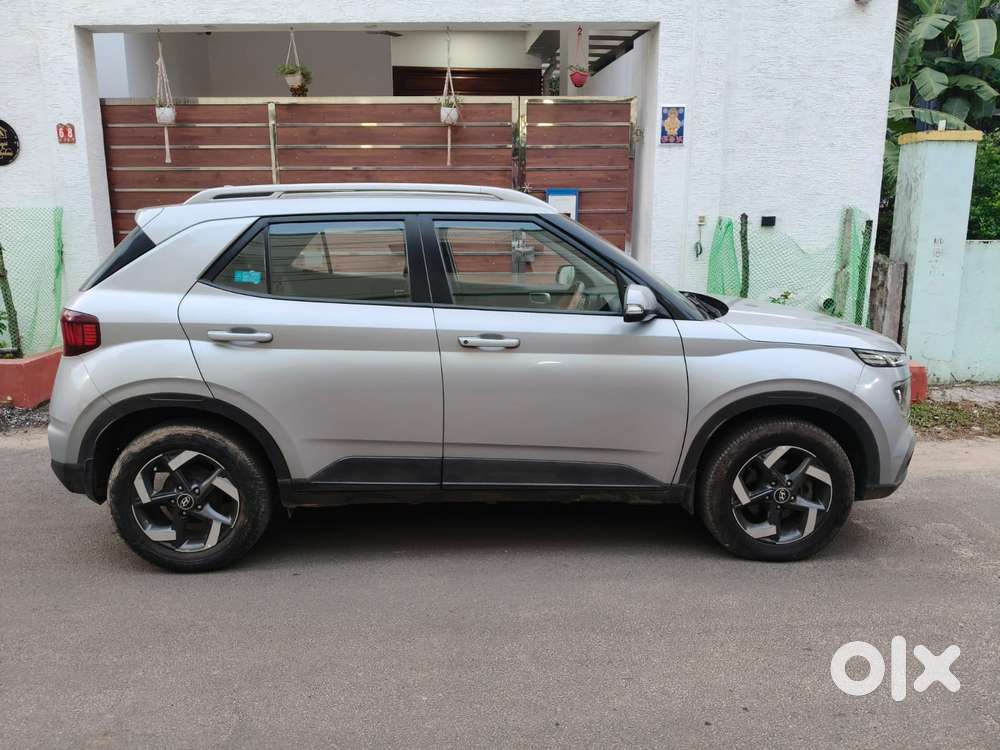 Hyundai Venue Sx Mt, 2019, Petrol